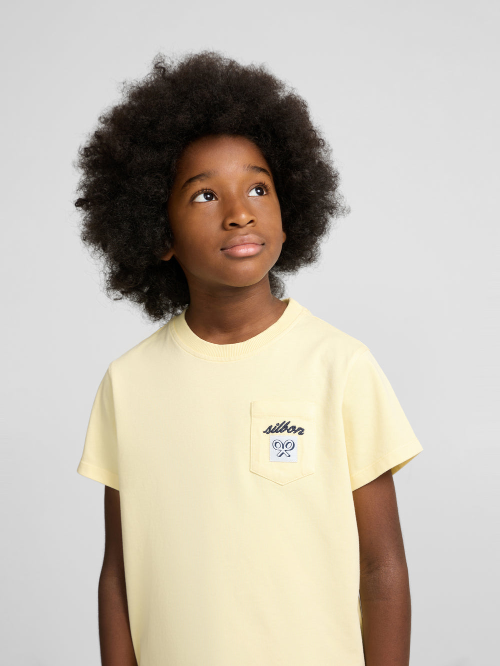 Camisola kids bolso etiqueta amarela