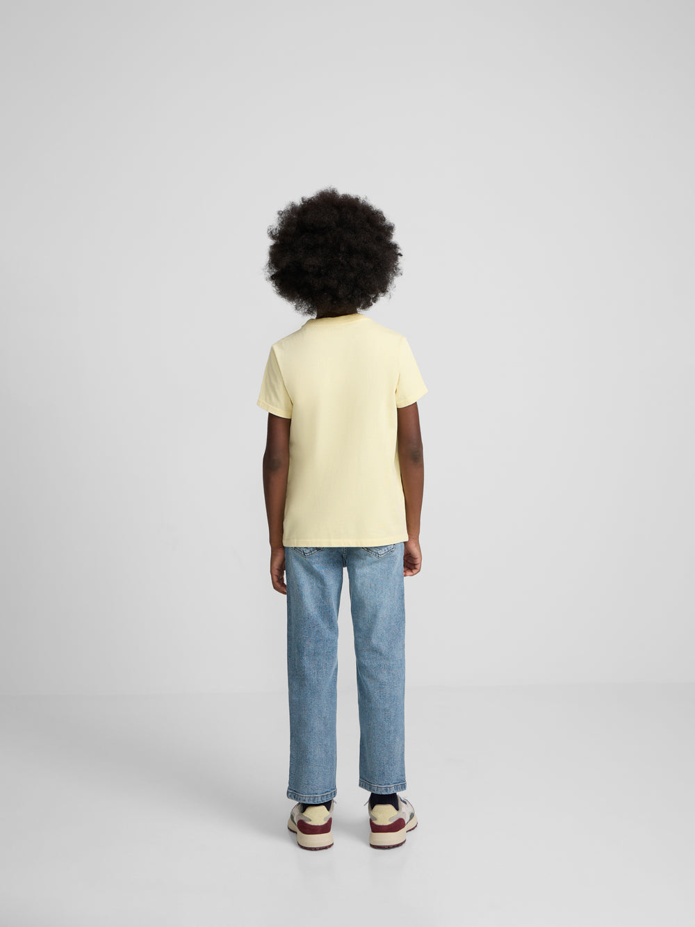 Camisola kids bolso etiqueta amarela