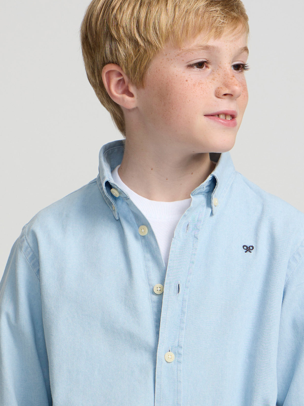 Chemise sport enfant classique en denim bleu clair