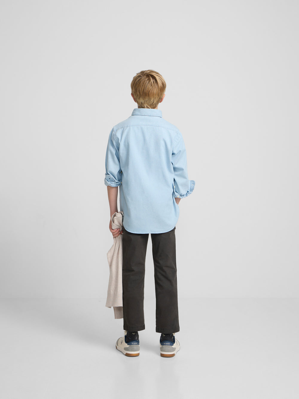 Chemise sport enfant classique en denim bleu clair