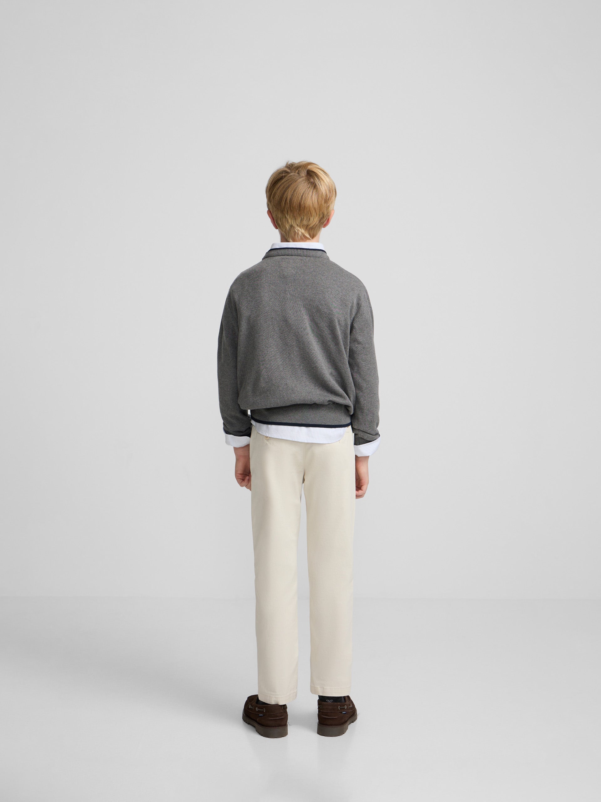 Pull enfant chien gris