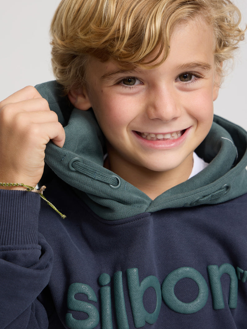 Sweatshirt desportiva com capuz verde para crianças
