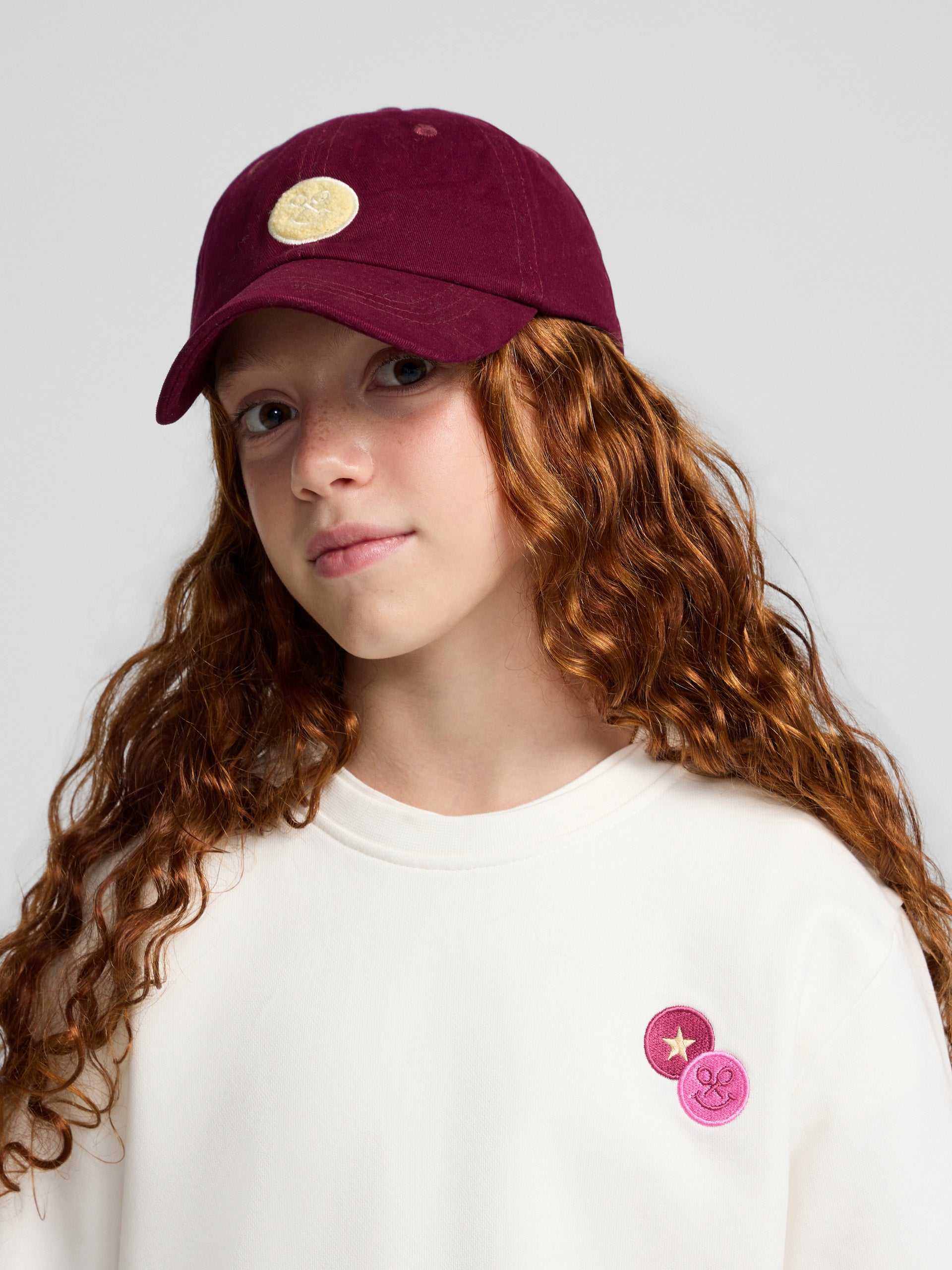 Silbon Smile Girl Sweatshirt in Off-White