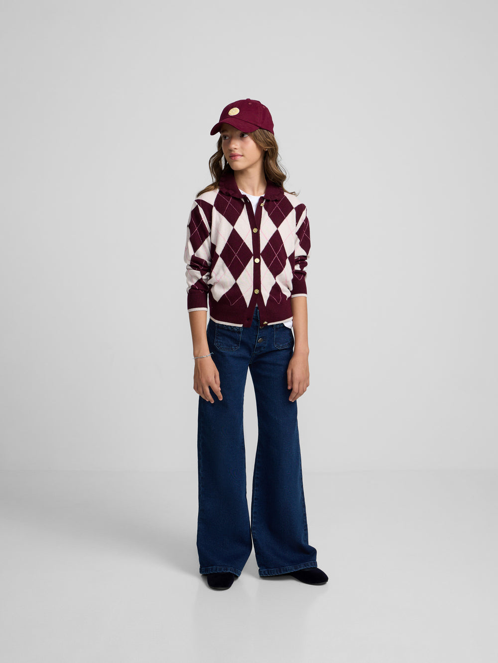 Cardigan girl burgundy diamonds
