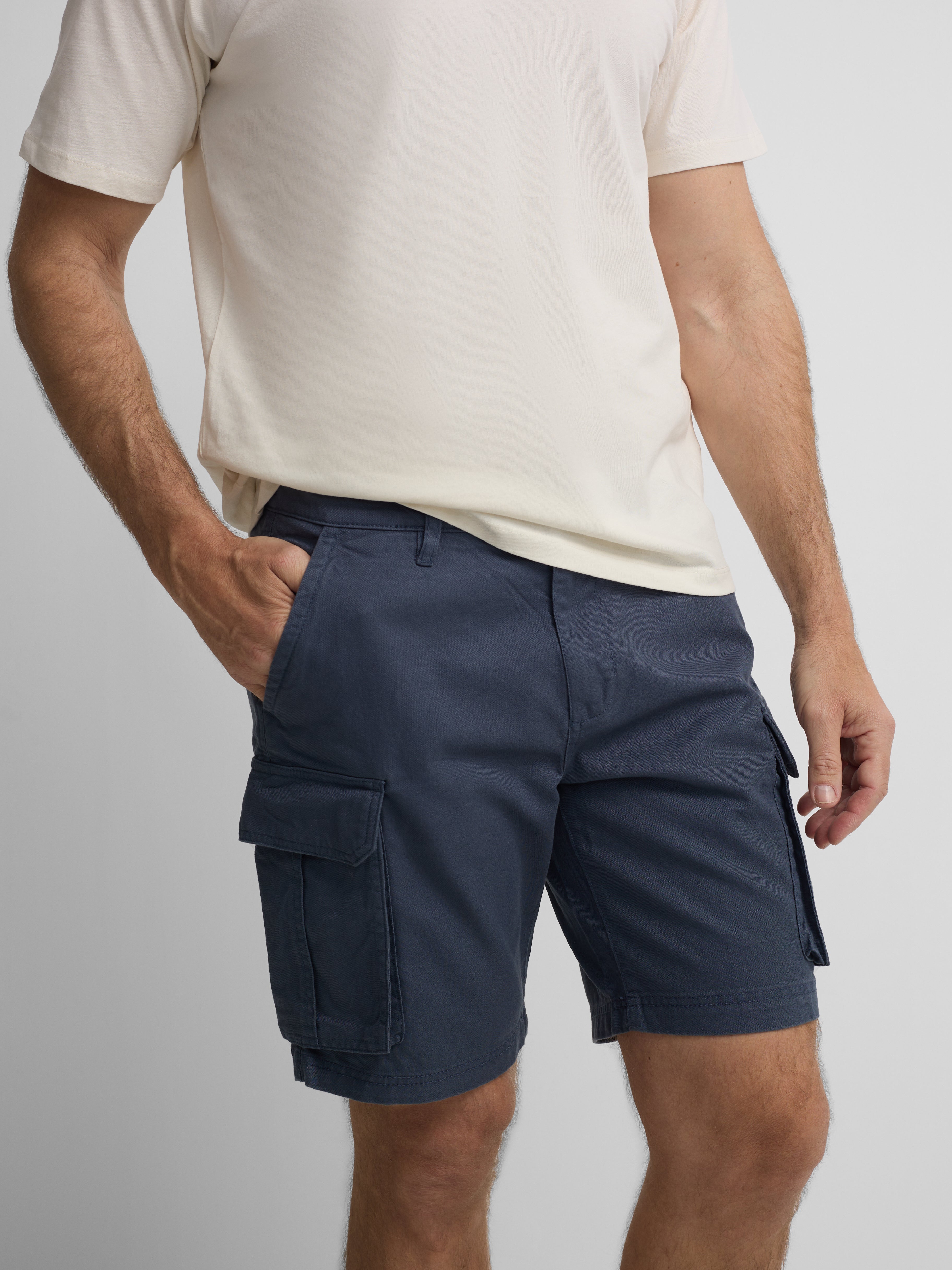 Bermuda cargo azul indigo