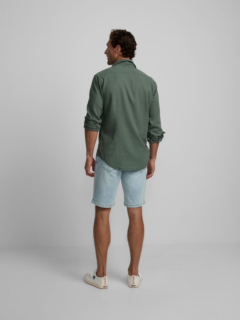 Bermuda cinco bolsos ganga azul claro