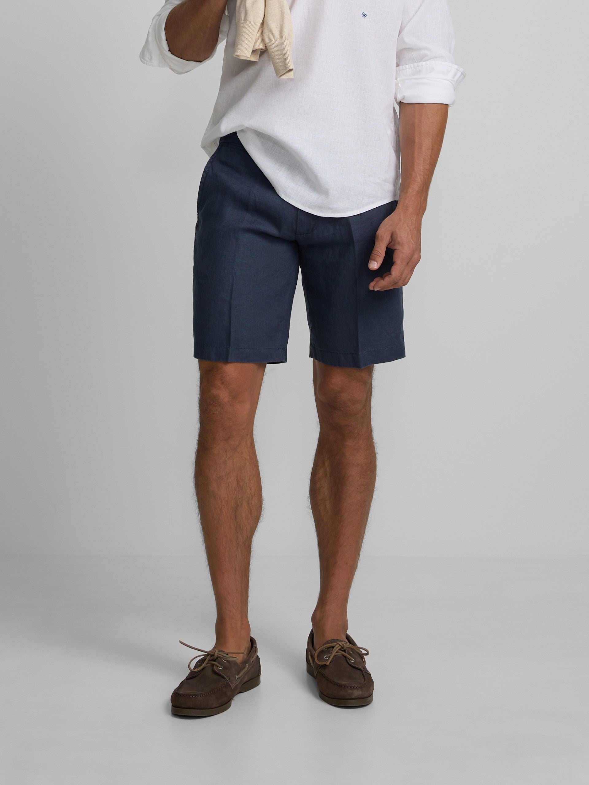Bermuda en lin uni bleu indigo