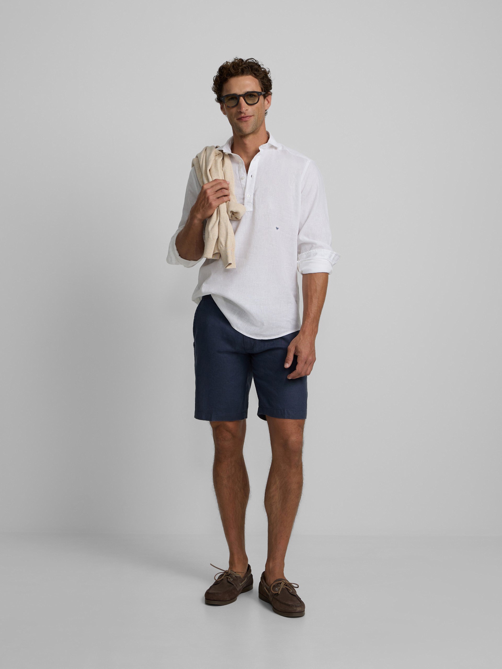 Plain indigo blue linen Bermuda shorts