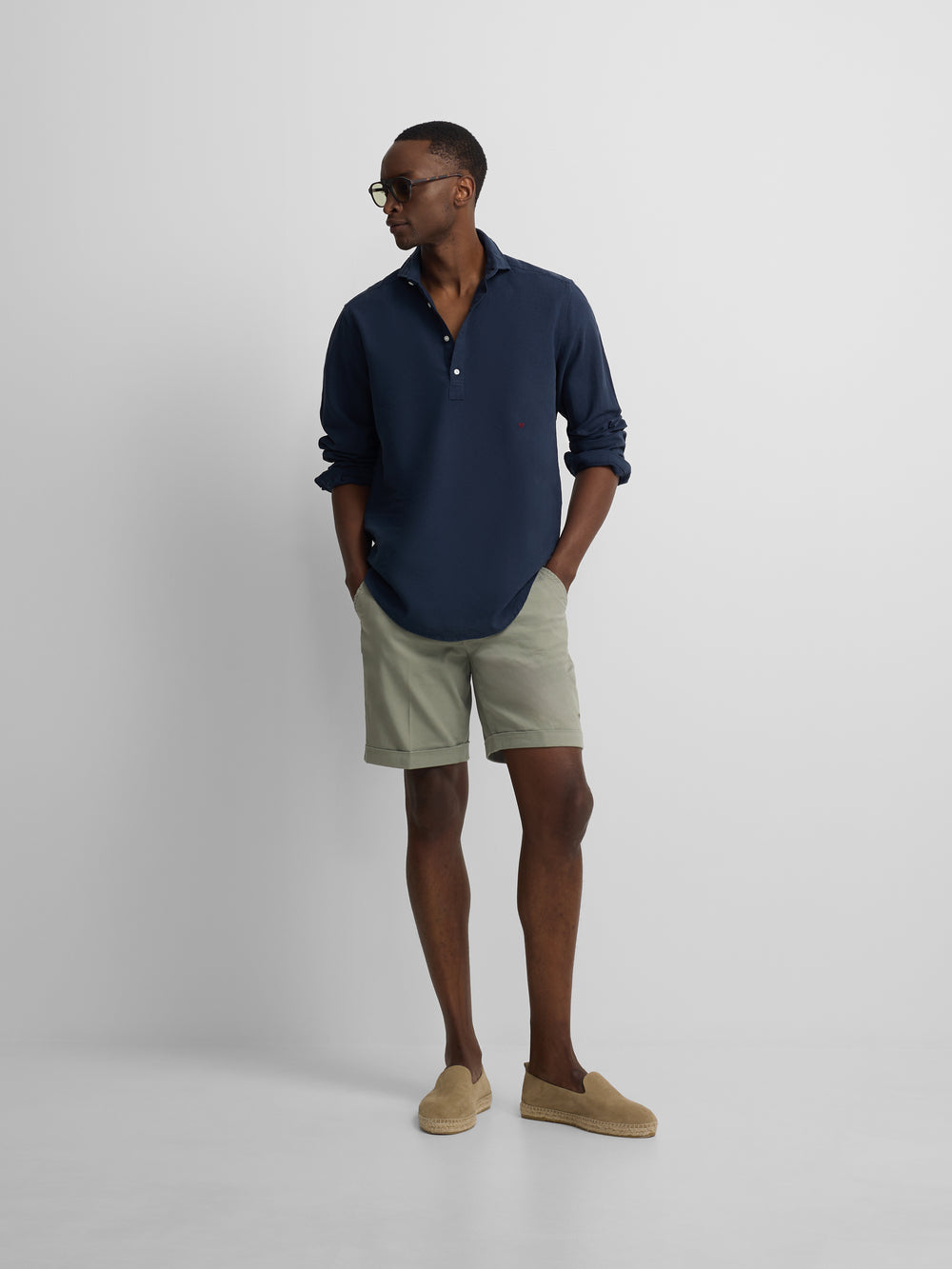 Bermuda clasica verde