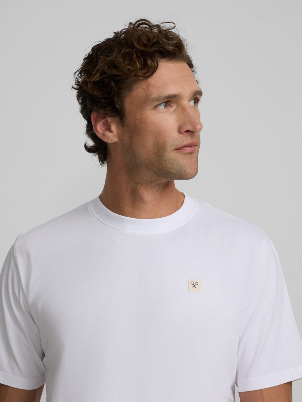 T-shirt lisa minilogo patch branca