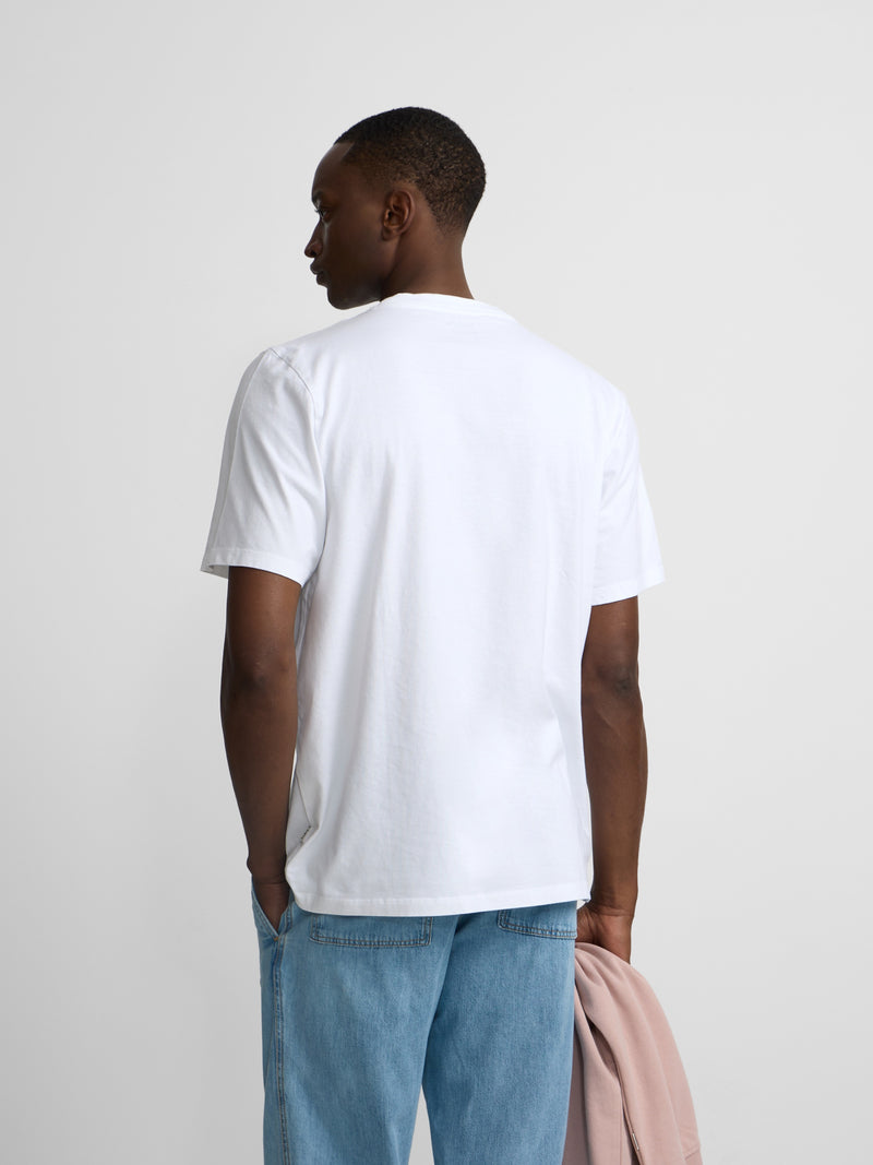T-shirt classique blanche avec poche et mini-logo