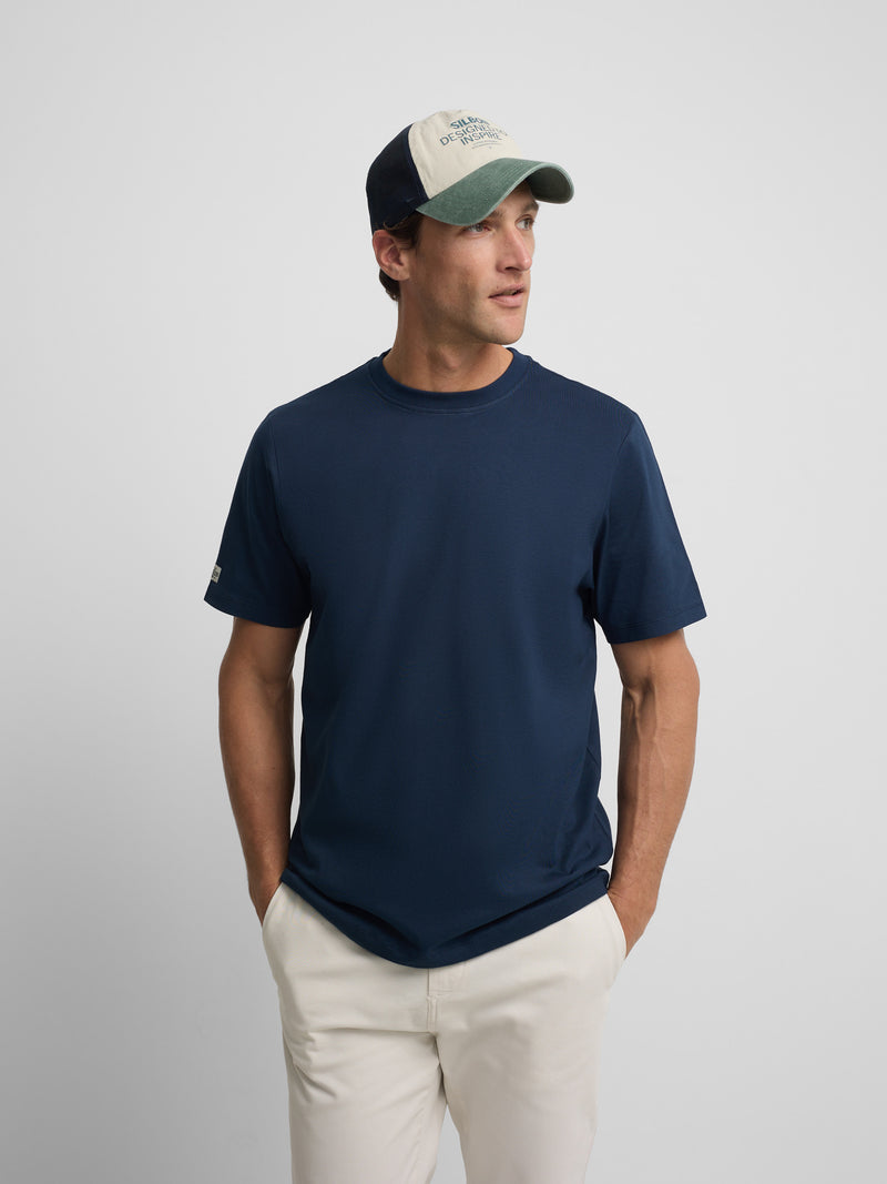 Camiseta clasica etiqueta azul marino