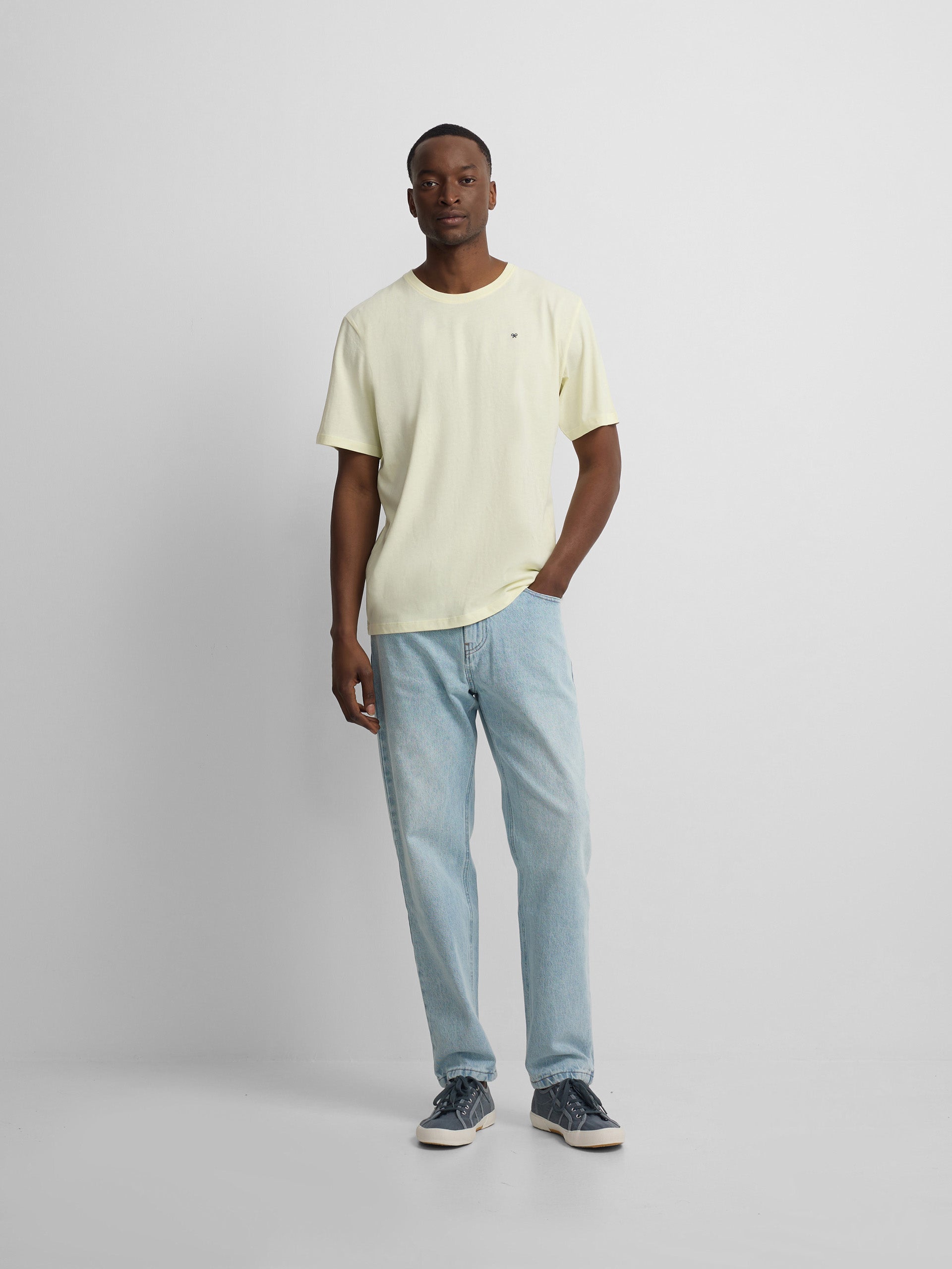 T-shirt jaune à mini logo