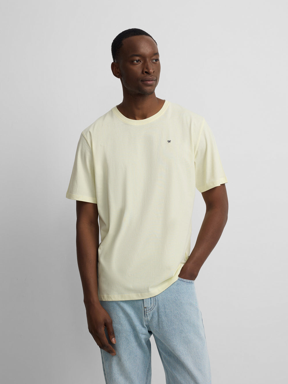 Camiseta minilogo amarillo