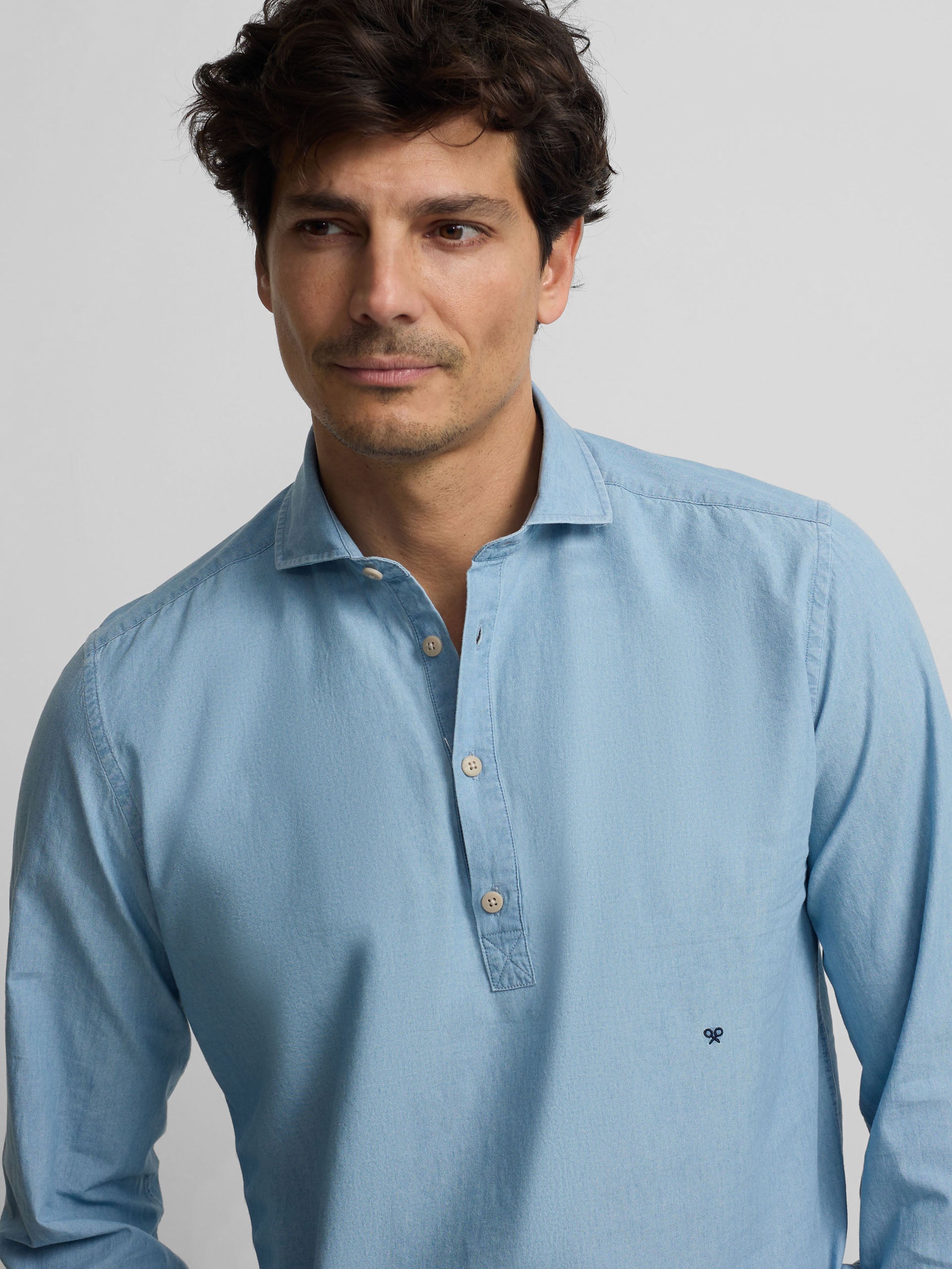 Polo desportivo denim azul claro