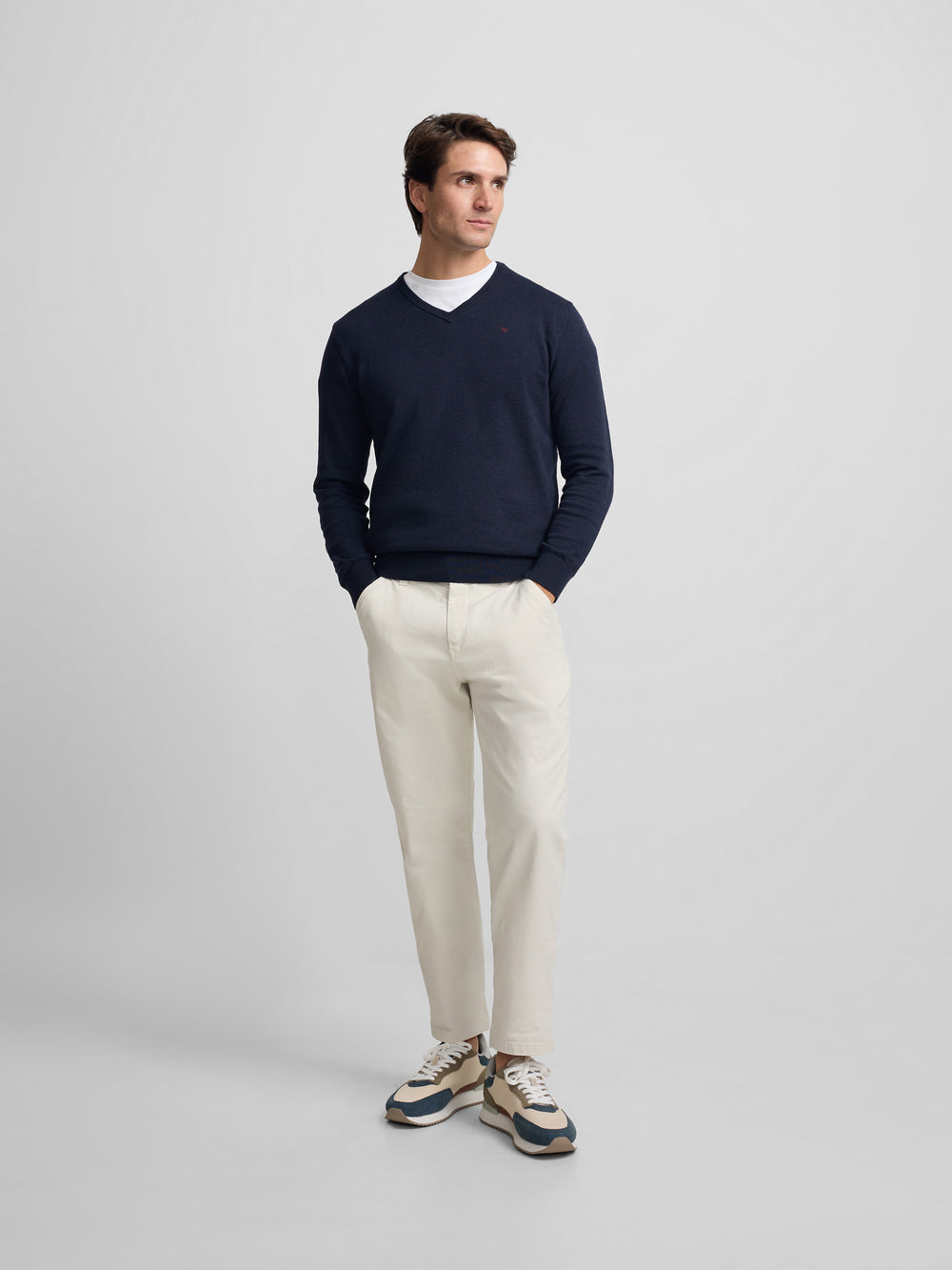 Jersey liso cuello pico azul marino