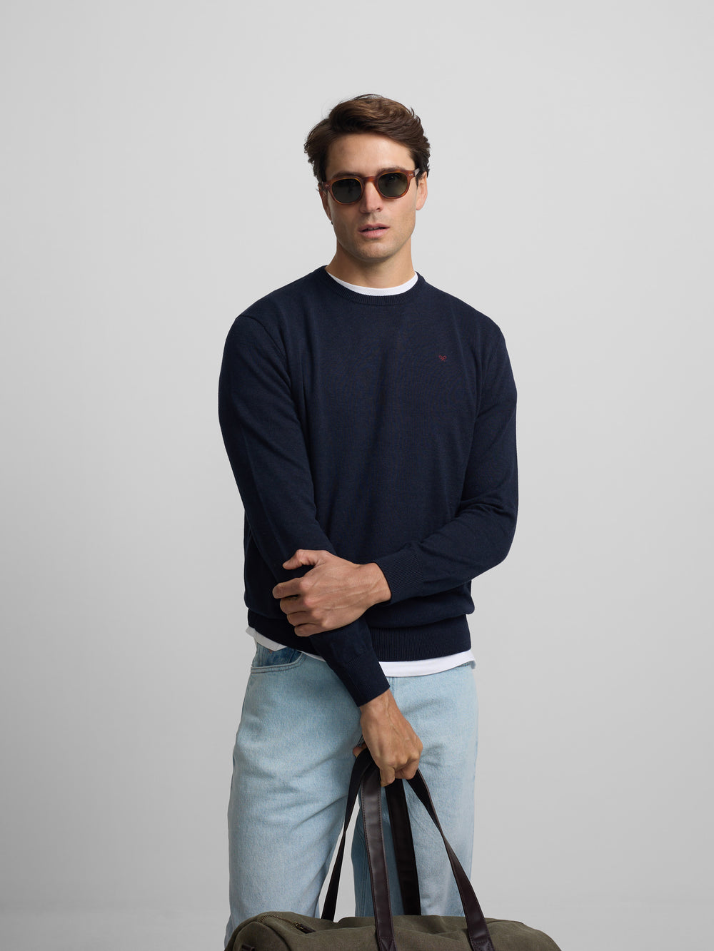 Camisola lisa de gola redonda azul-marinho