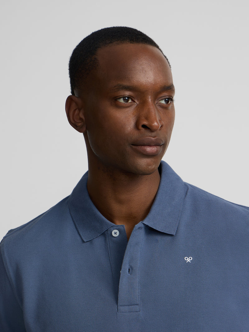 Polo clássico liso azul índigo