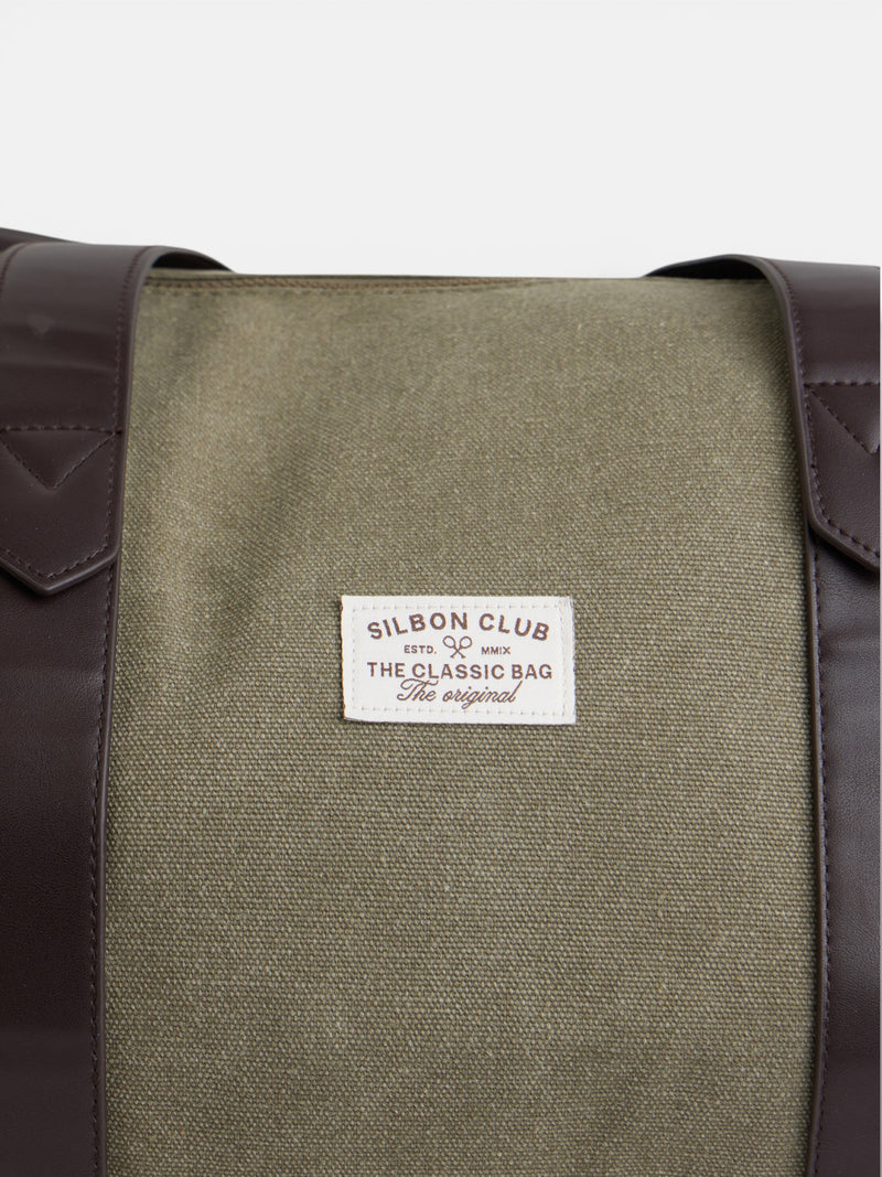 Green leather detail travel bag
