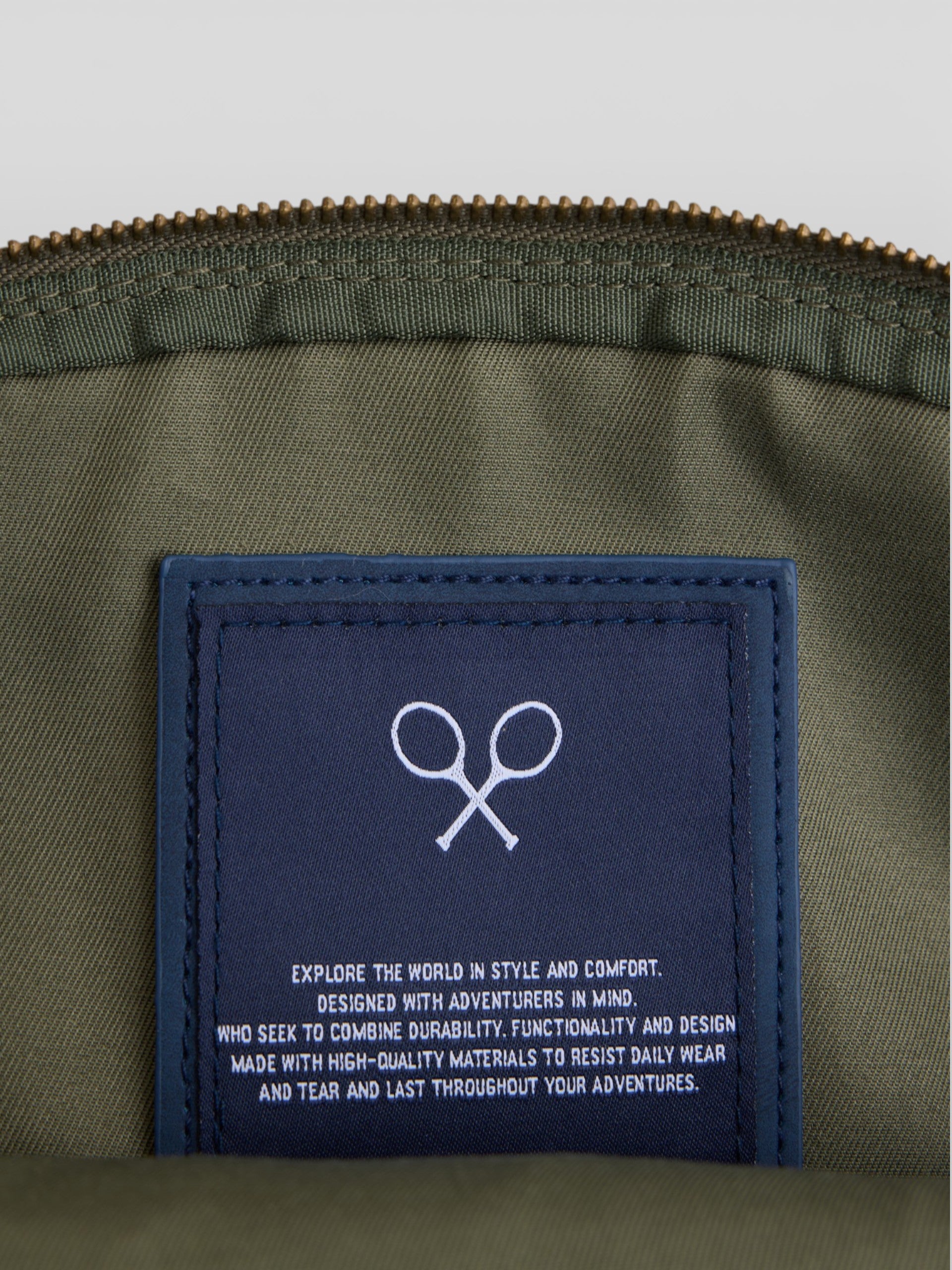 Necessaire casual verde