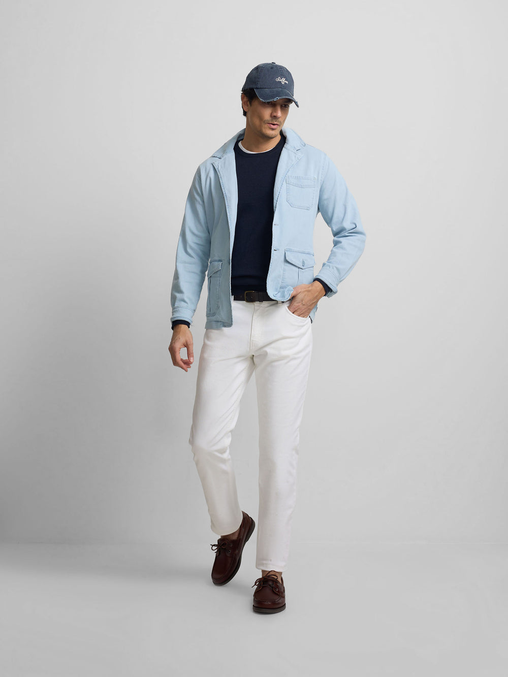 Veste semi-blazer en denim bleu clair avec poches