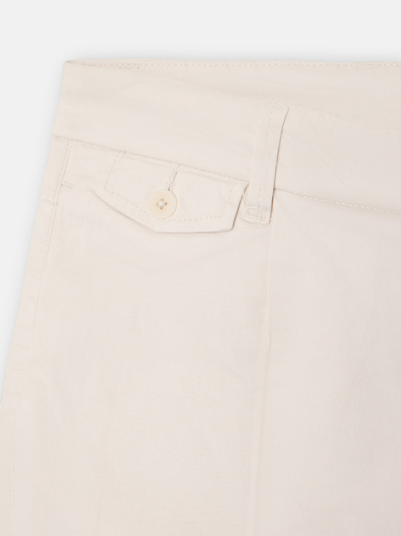 Classic pleated stone Bermuda shorts