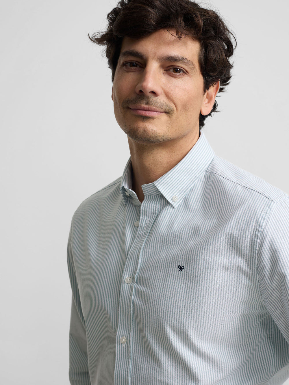 Camisa sport oxford riscas verde médio