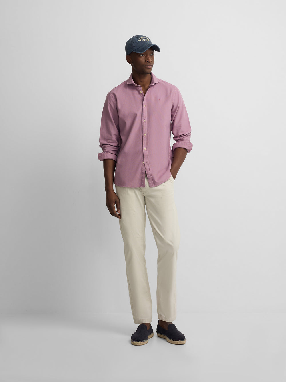 Chemise de sport avec logo violet