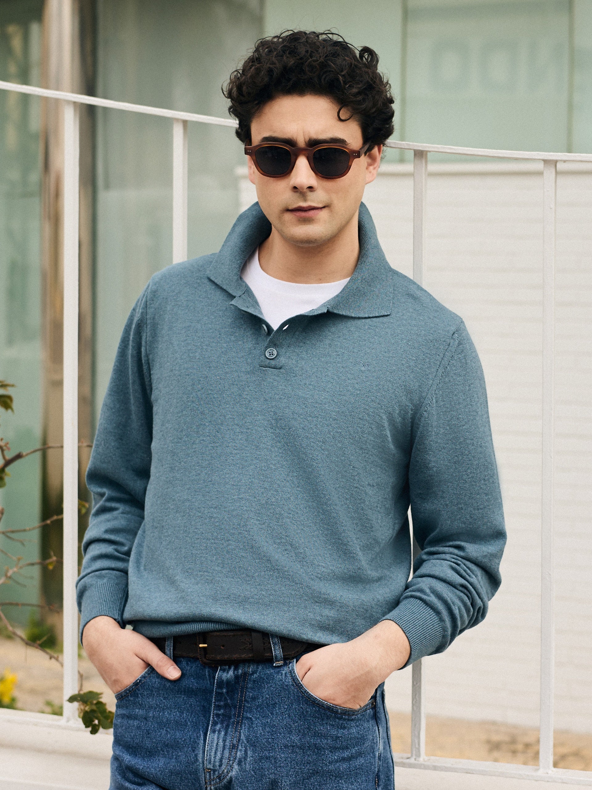 Camisola gola polo azul petróleo