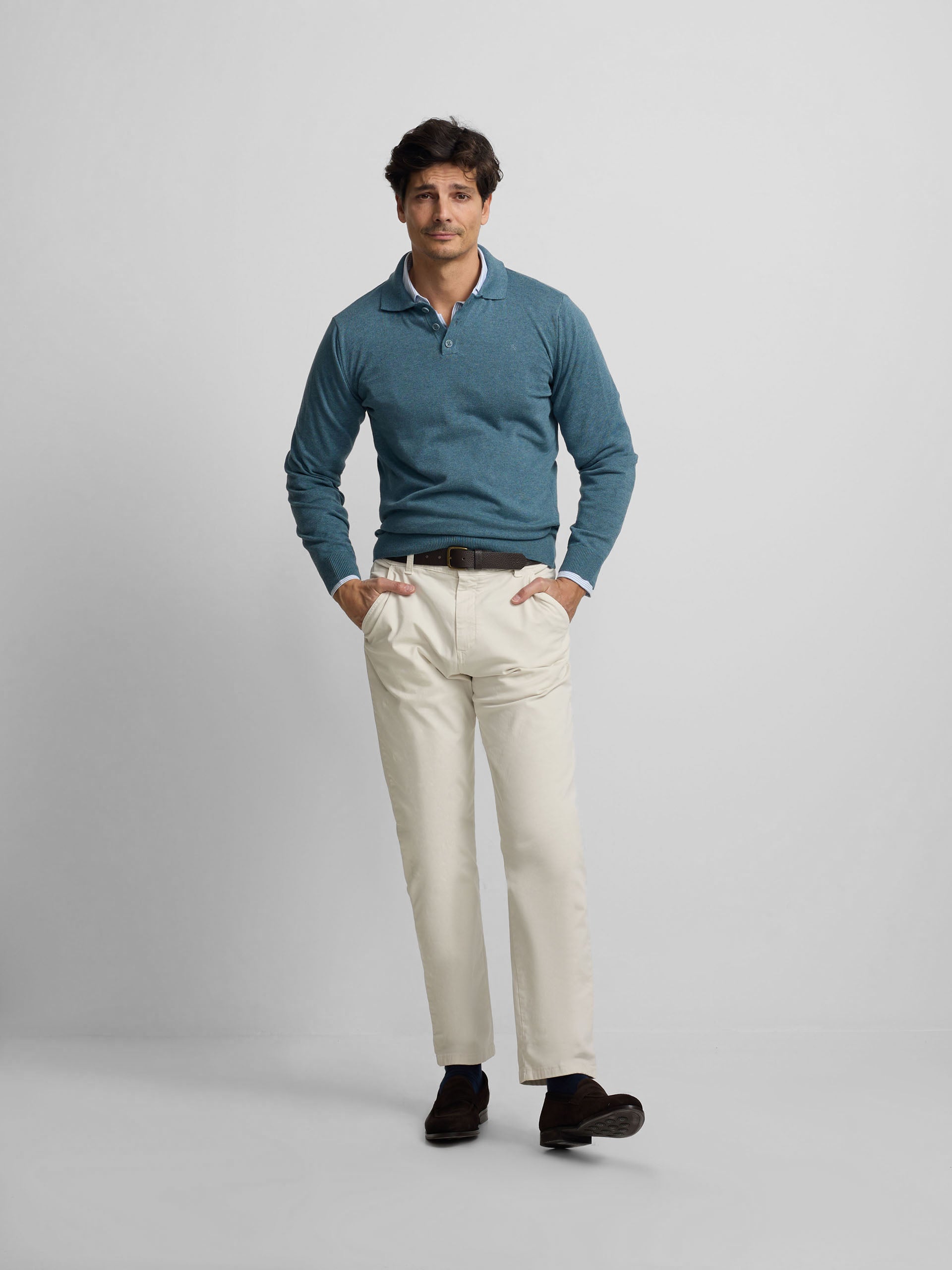 Camisola gola polo azul petróleo