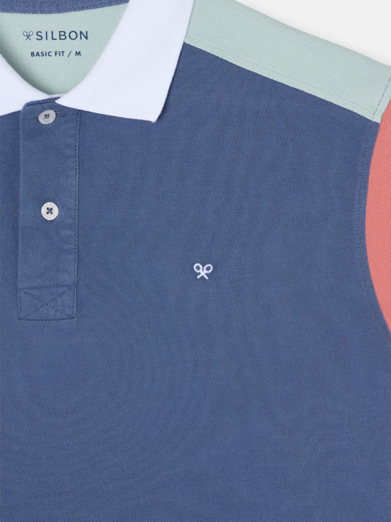 Polo de manga curta com debrum multicolor azul-marinho