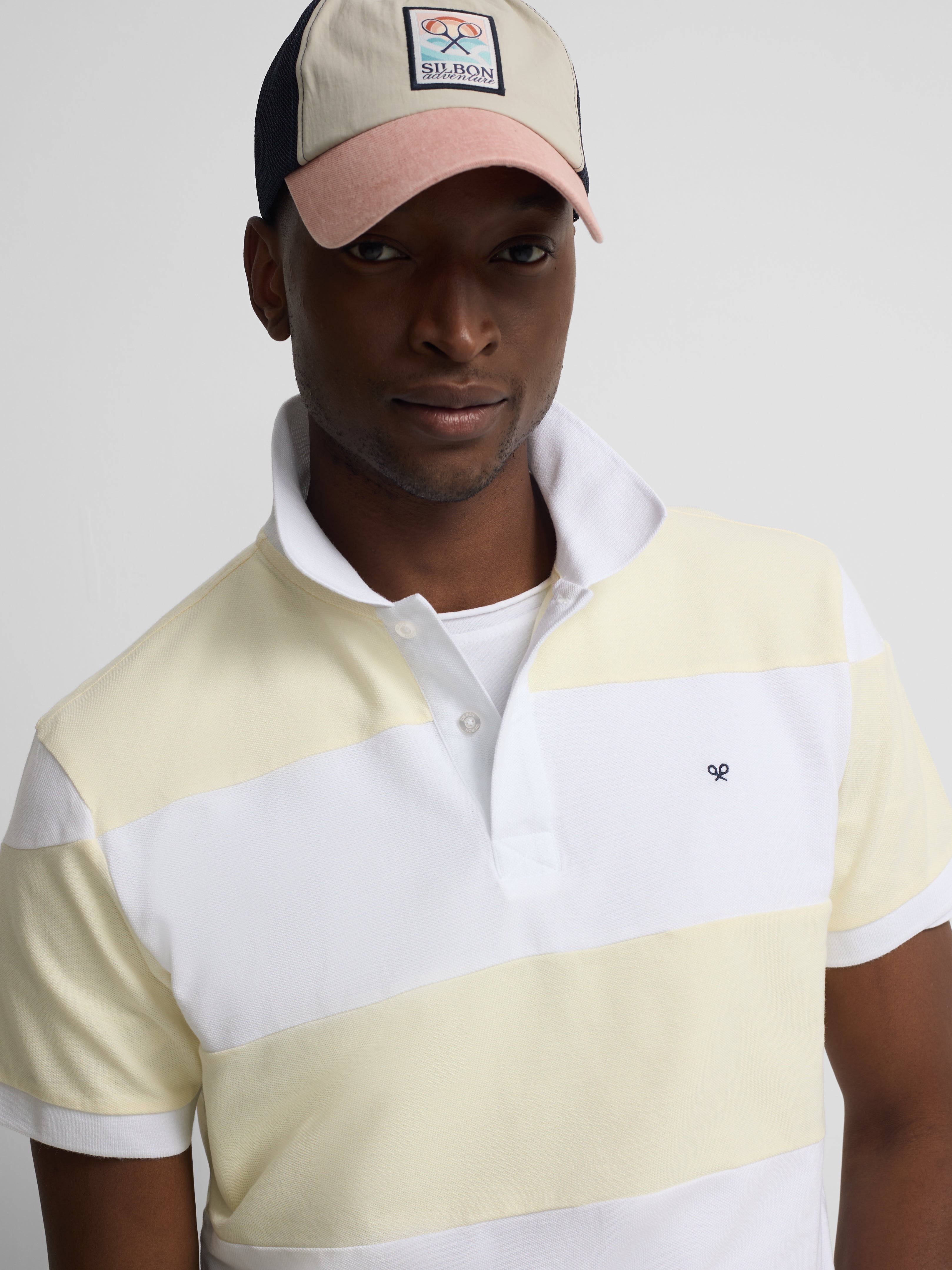 Polo manga corta rayas anchas amarillo