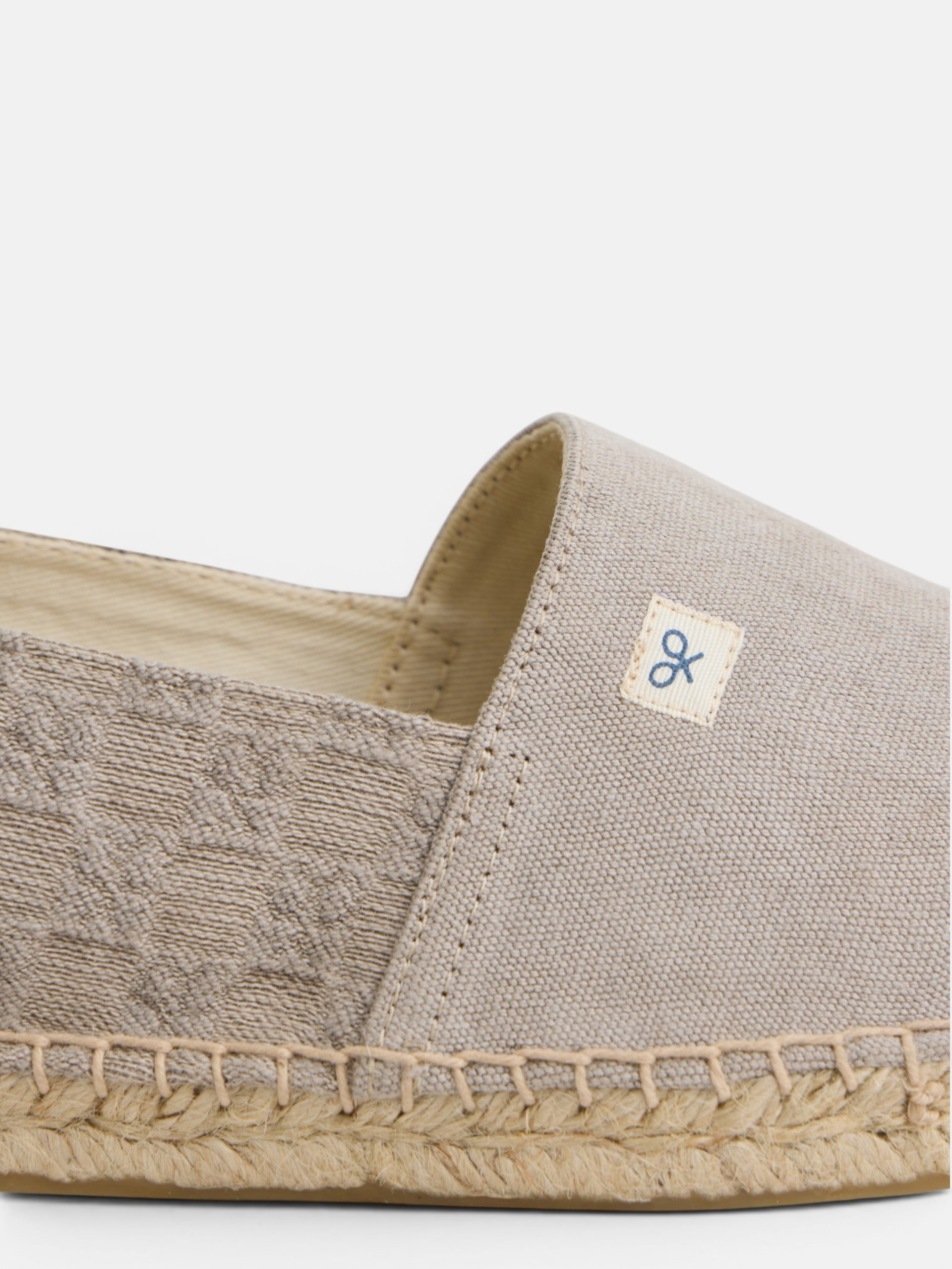 Alpargata minilogo marron claro