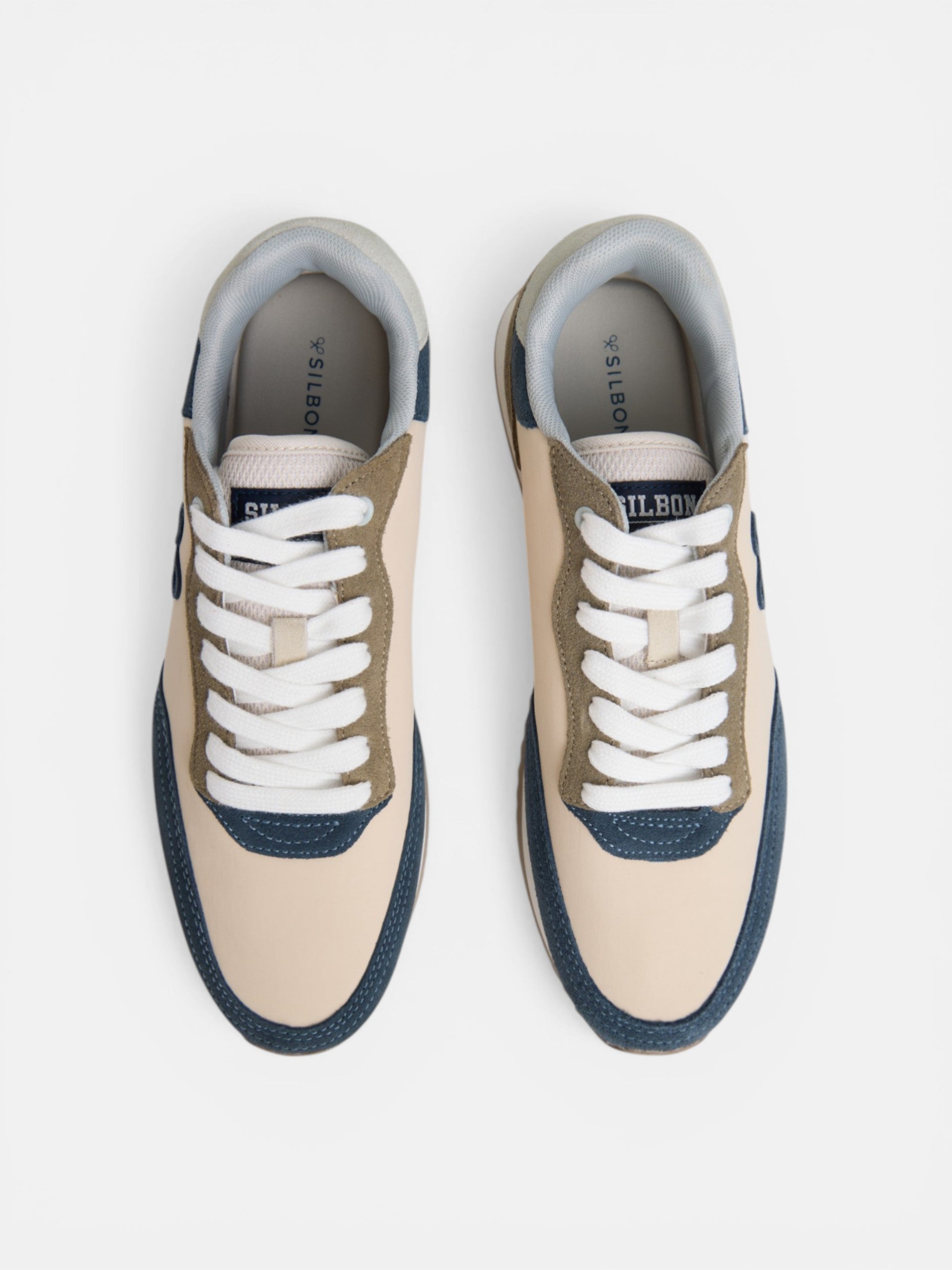 Zapatilla running raqueta beige