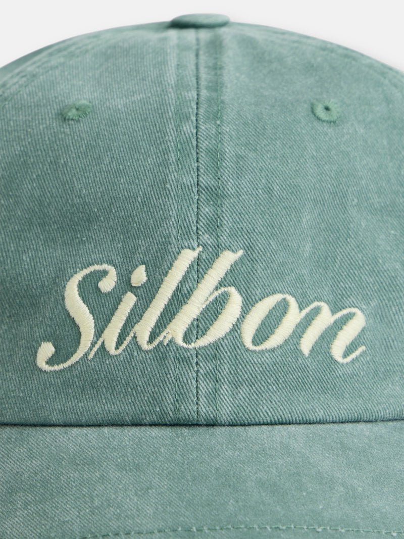 Green medium embroidered cap