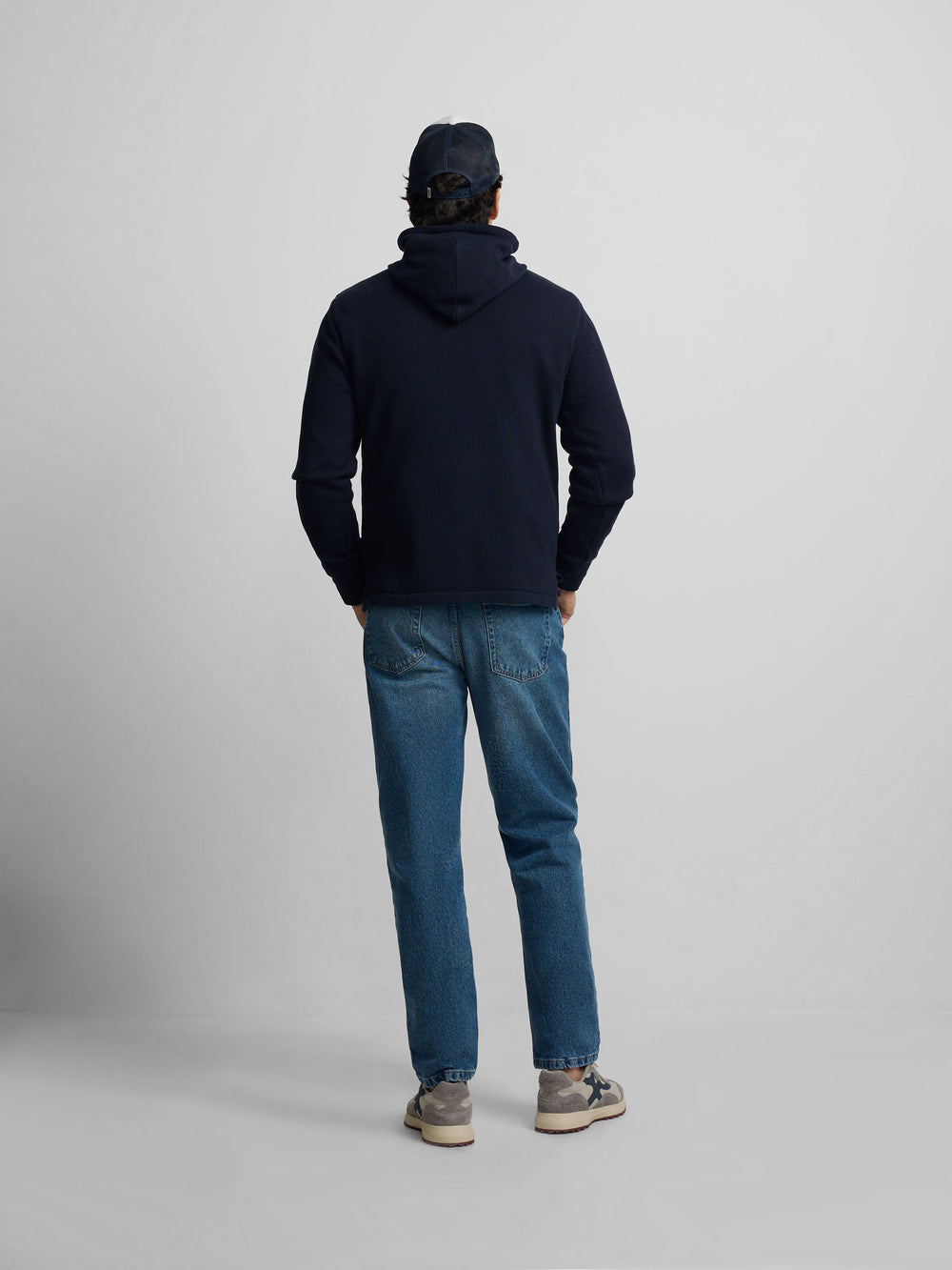 Camisola lisa com capuz azul-marinho