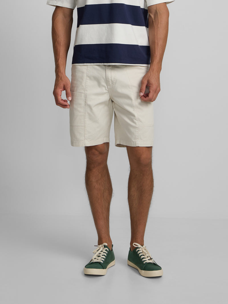 Stone pocket Bermuda shorts