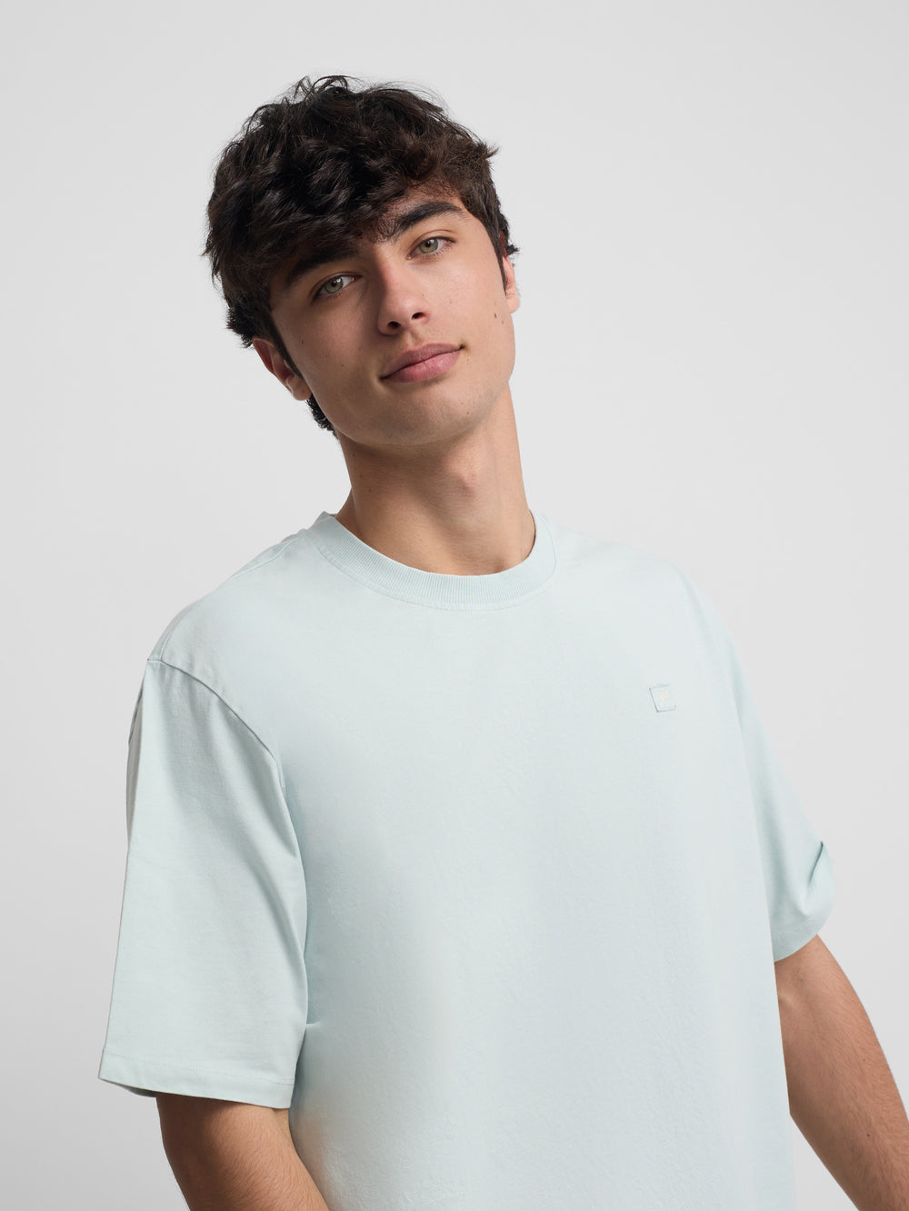 Camiseta special fit minilogo parche aguamarina