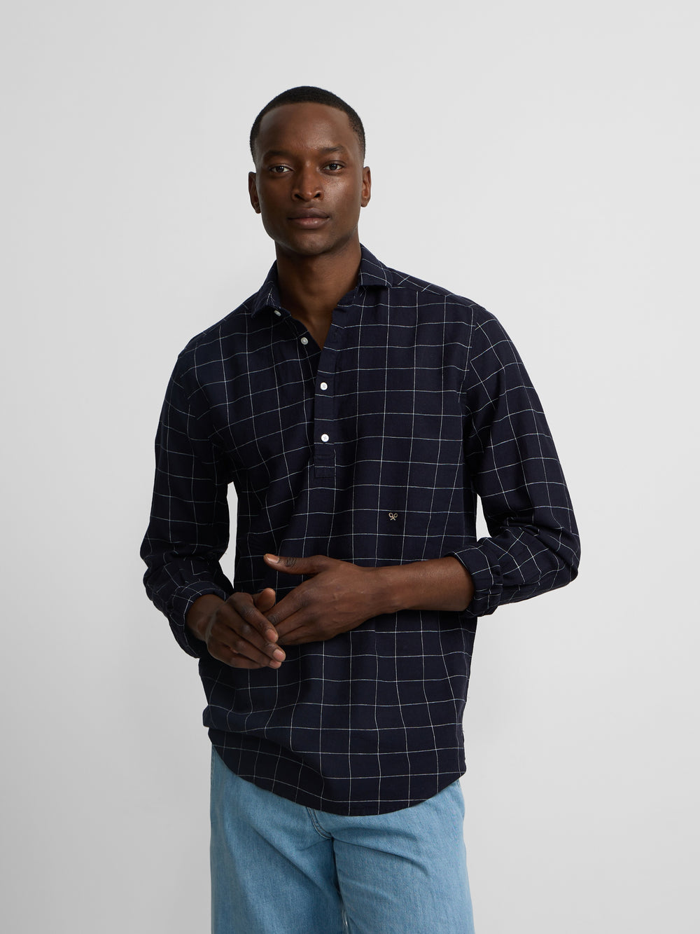 Polera sport lino cuadros azul marino