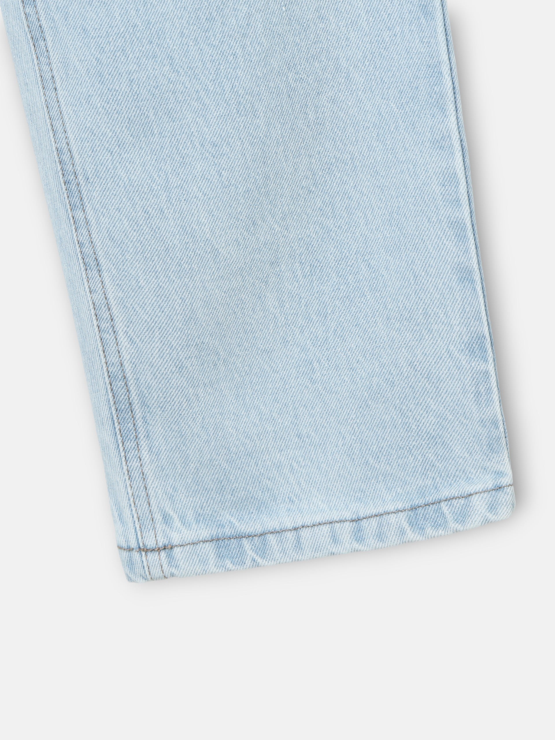 pantalon de sport en denim bleu clair fuselé