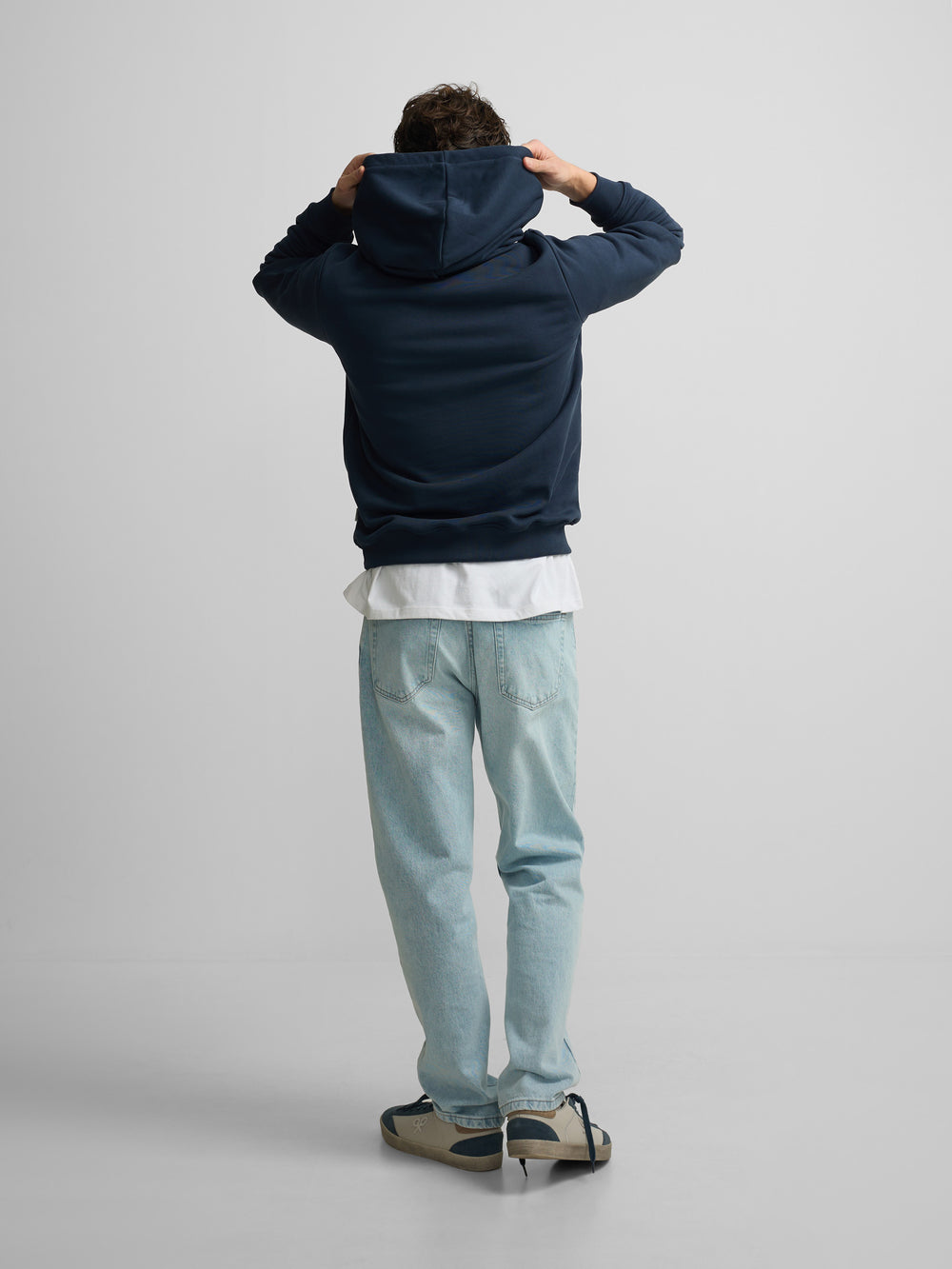 Silbon medium racket navy blue hooded sweatshirt