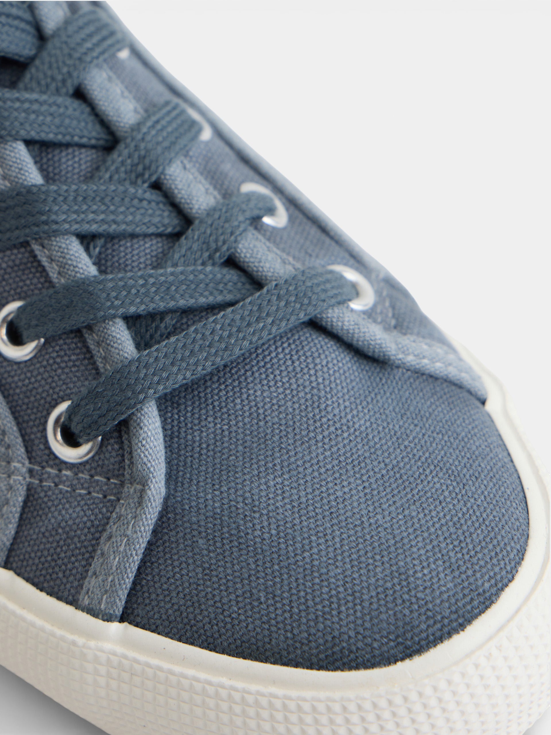 Blue denim sneaker