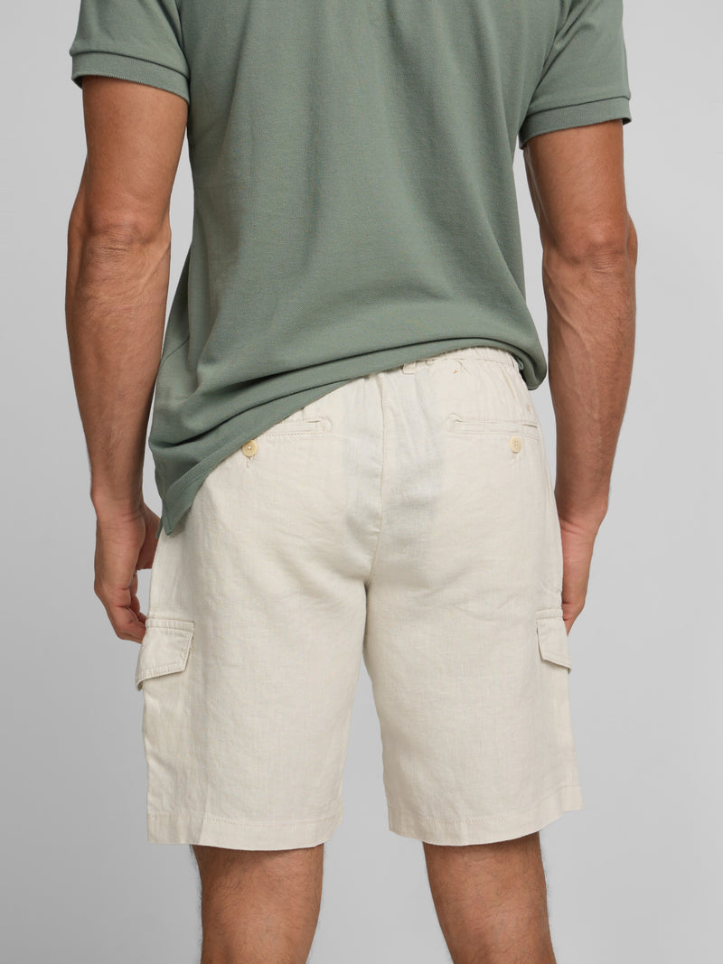 Linen Bermuda shorts with stone pocket