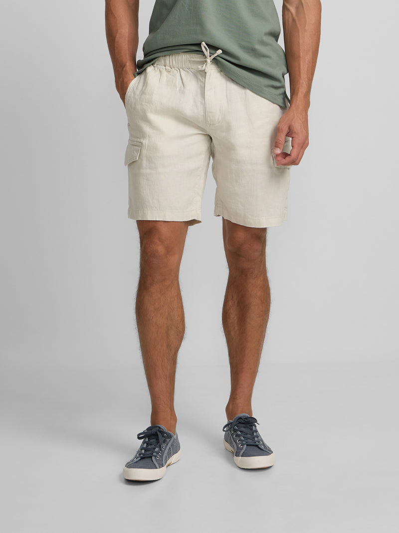 Linen Bermuda shorts with stone pocket