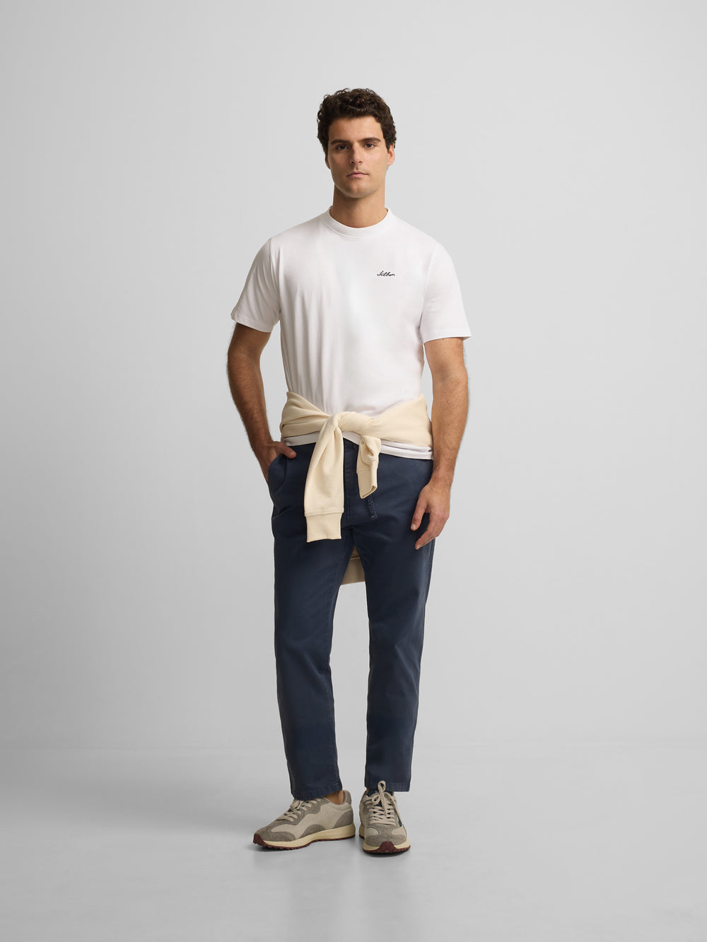 Camiseta hotel bleu blanca