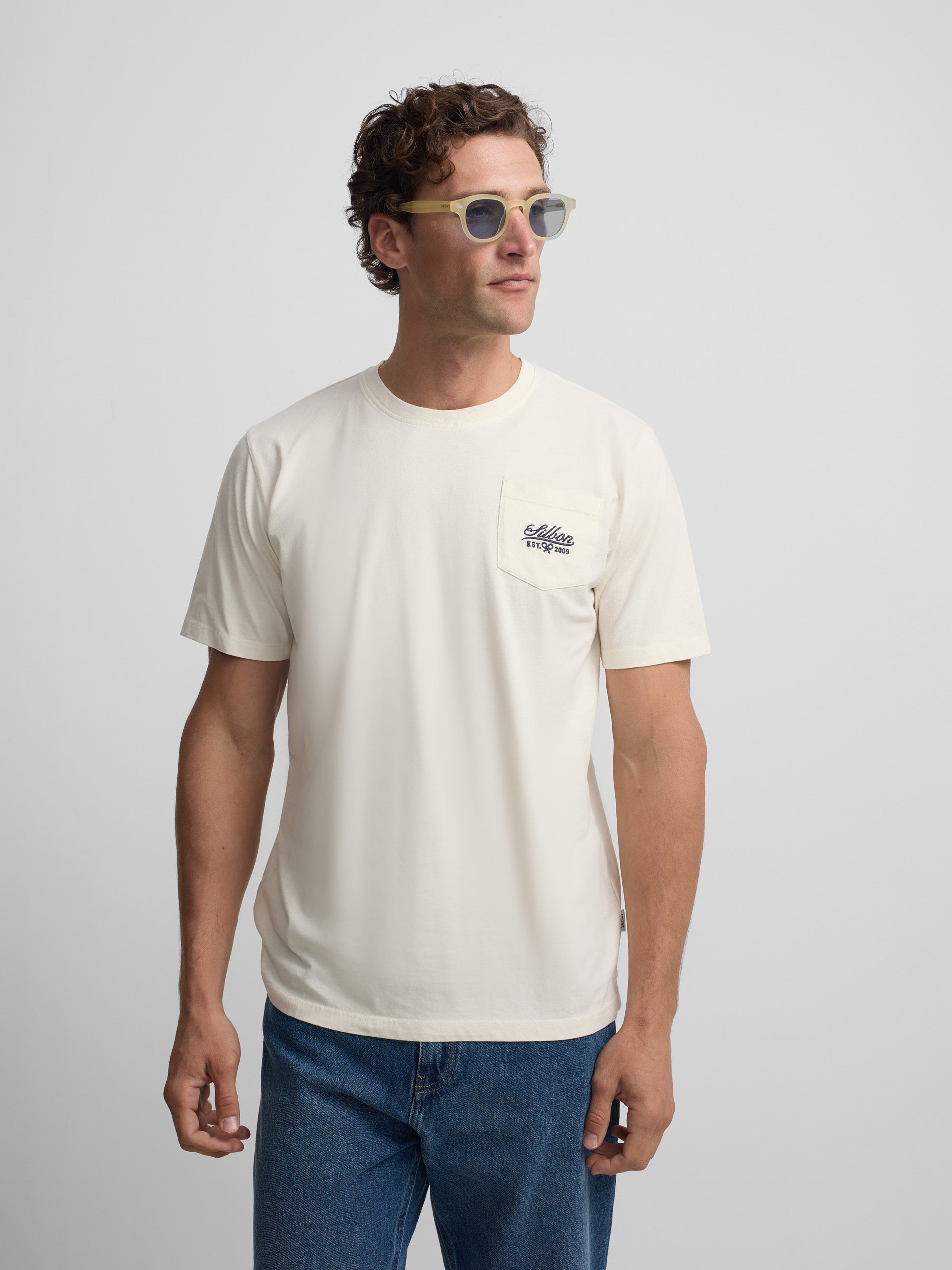 Camiseta bolsillo garmet dye blanco