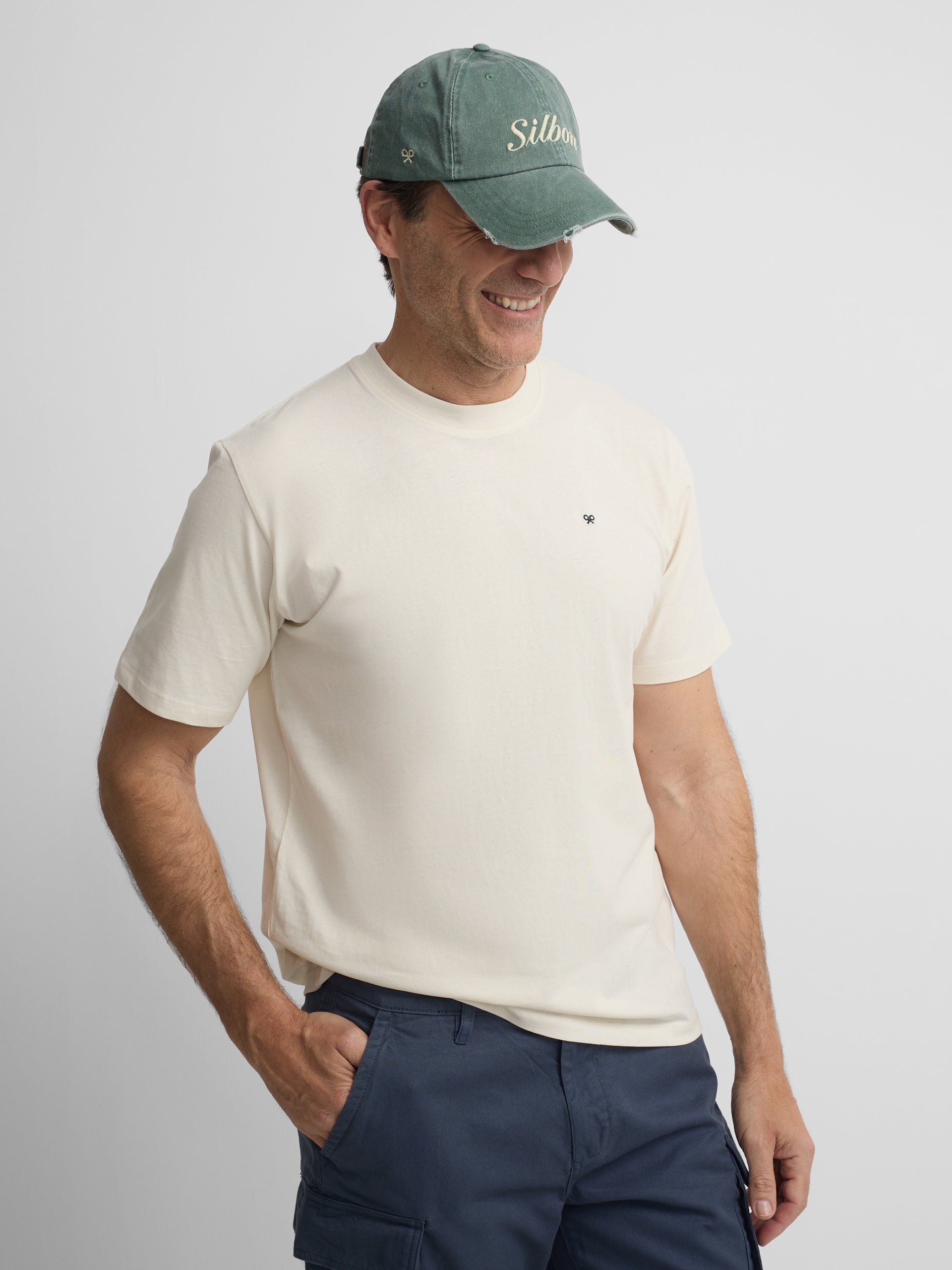 Green medium embroidered cap
