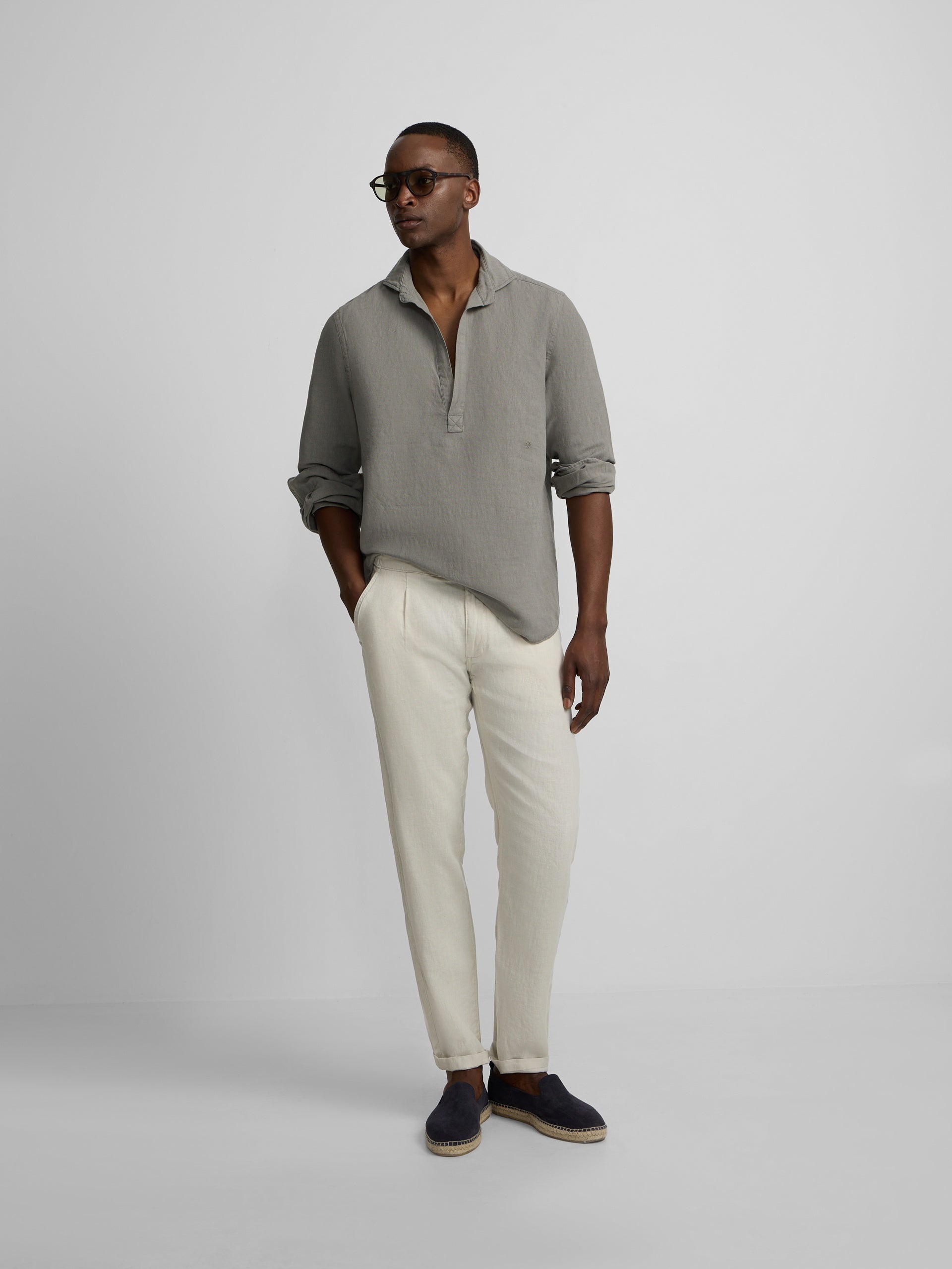 Camisa de linho lisa verde