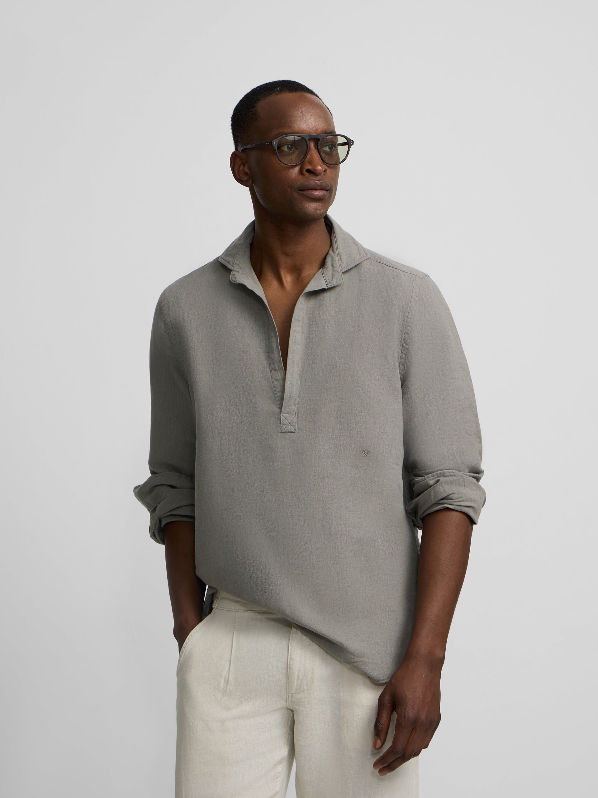 Camisa de linho lisa verde