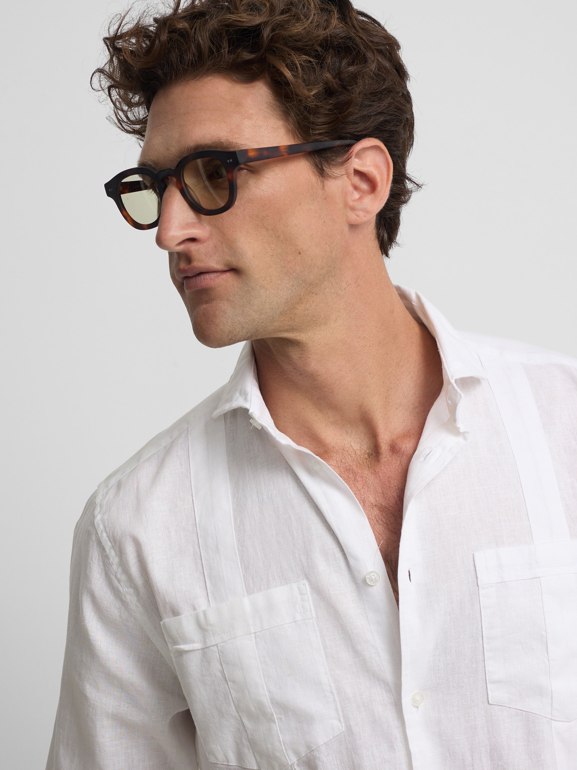 Guayabera sport en lin blanc